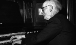 Albert Alain at the keyboard